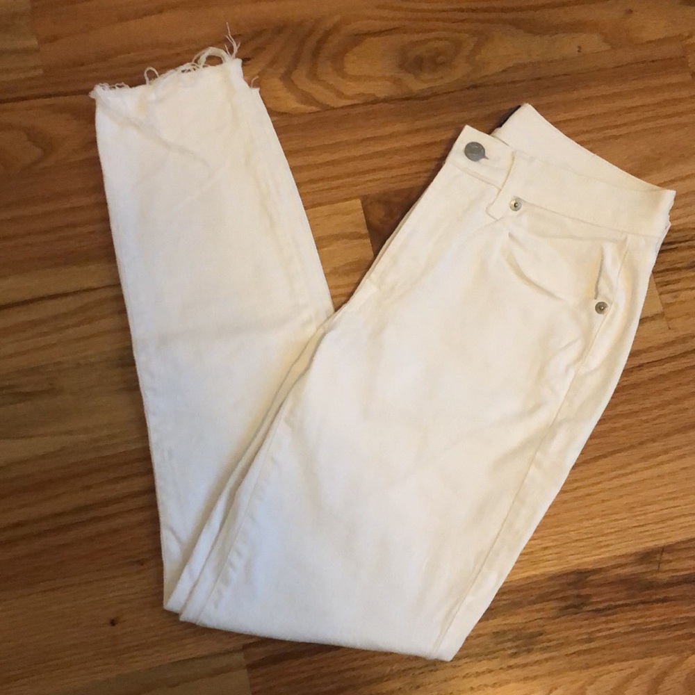 GAP White Jeans - NEW never been worn!
